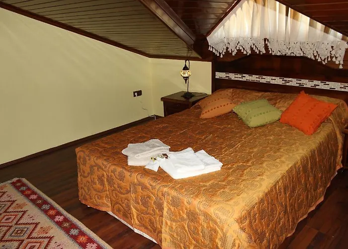 Hotel Kybele Gocek 3*